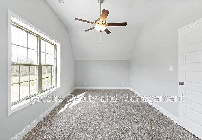 1093 Winesap Rd — Photo 15