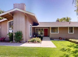 8204 Oak View Dr, Oakdale, CA 95361