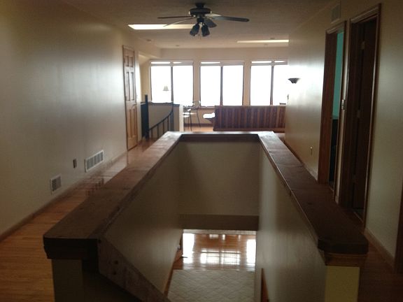 3rd image of 462 Huron Hills Dr