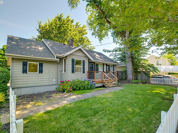 2nd image of 2740 SE 70th Ave