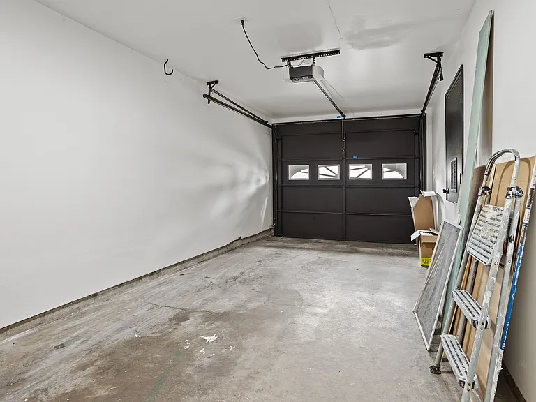 406 Heather St — Photo 35