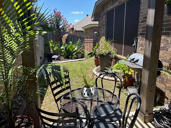 4th image of 1724 Parkland Dr