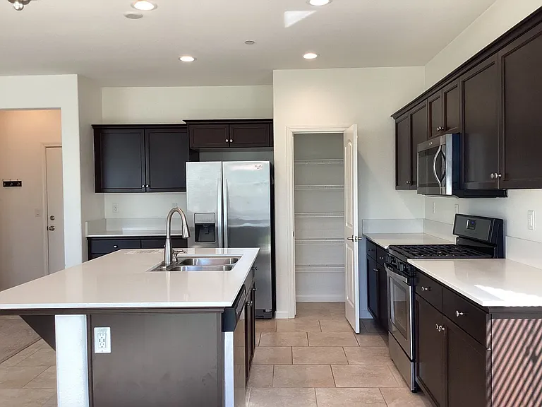 1397 Hoover Way — Photo 13