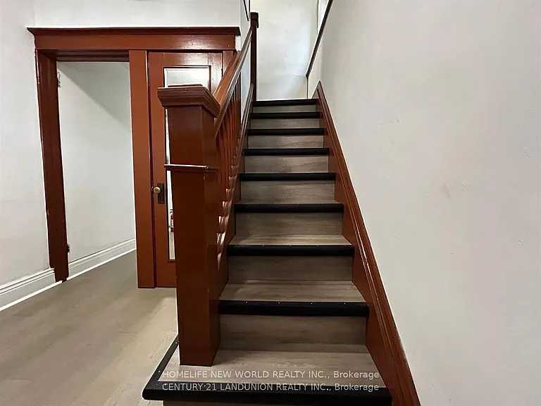 46 Arnold St #2-1 — Photo 11