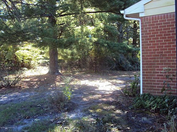 4th image of 14 Lexington Drive #A