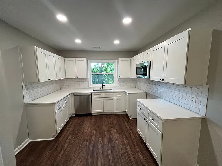 2102 Somerset Ave — Photo 19