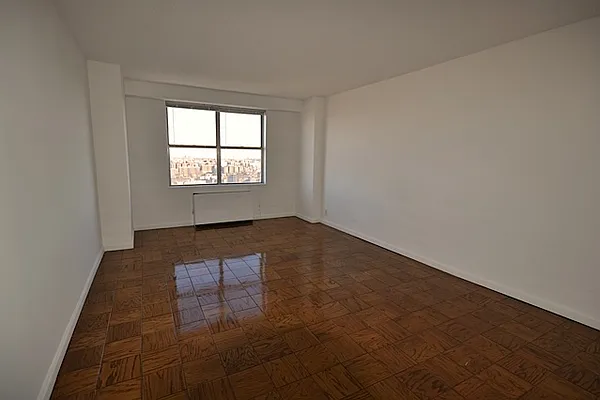 Rented by Olnick Organization | media 2