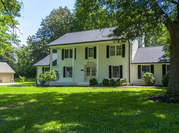 1569 Bellemeade Dr, Mayfield, KY 42066