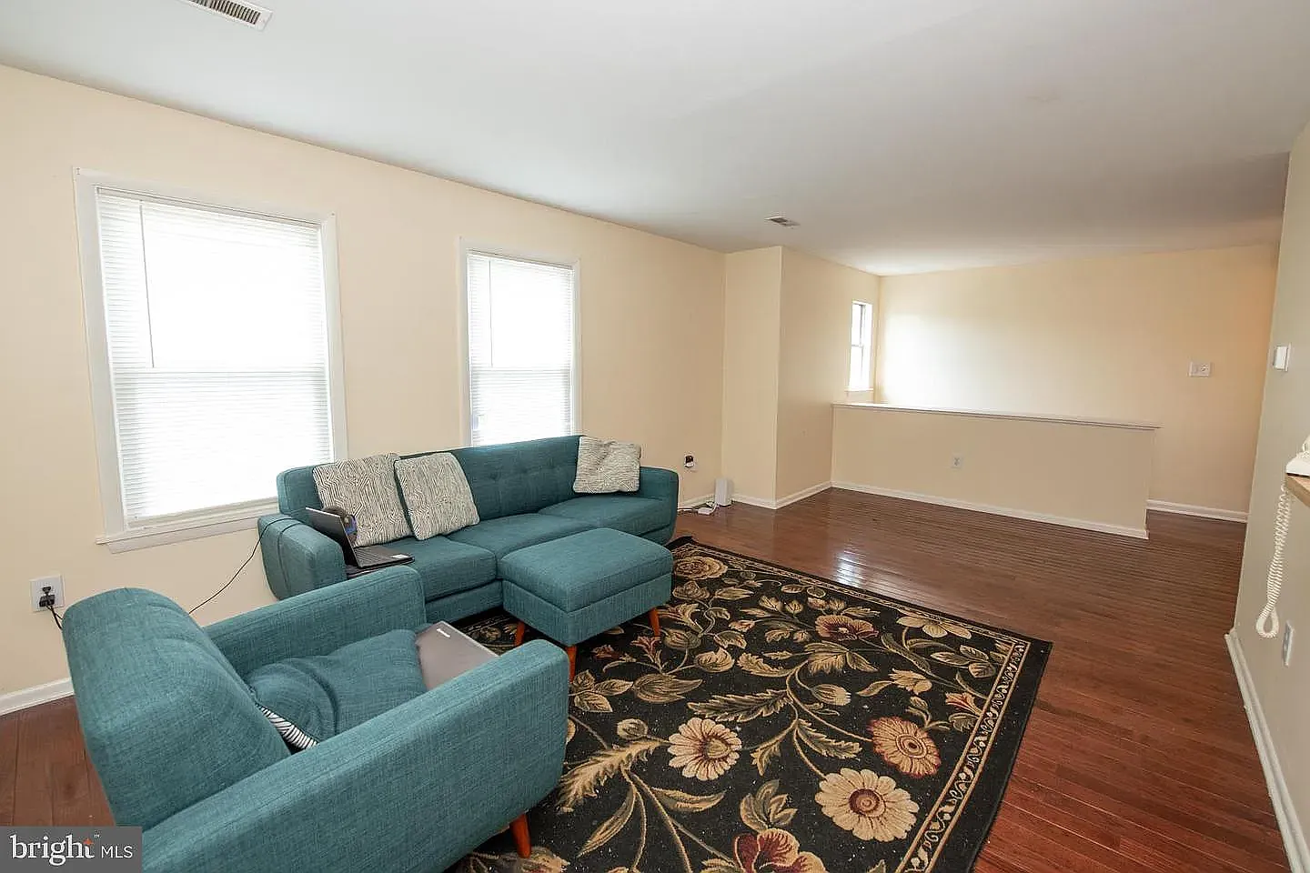 2 bed, 1000 sqft, $1,750 — Photo 3