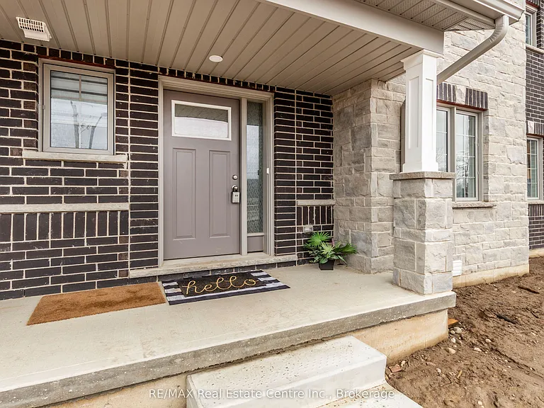 1 Mill St W #1 — Photo 2