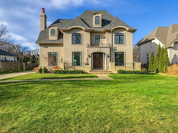 3rd image of 5622 S Park Ave