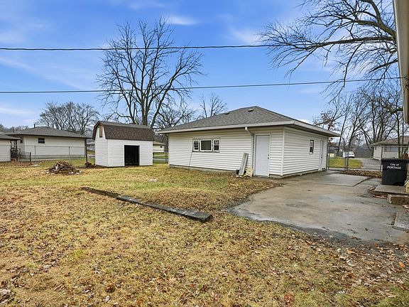 2nd image of 6478 Gaywood Ave