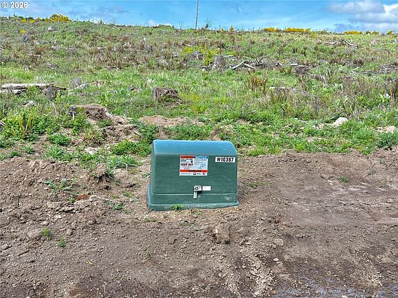 3rd image of 3725 Little Kalama River Rd