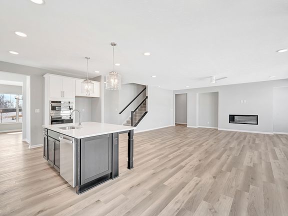 5th image of 3653 Hayden Valley Dr