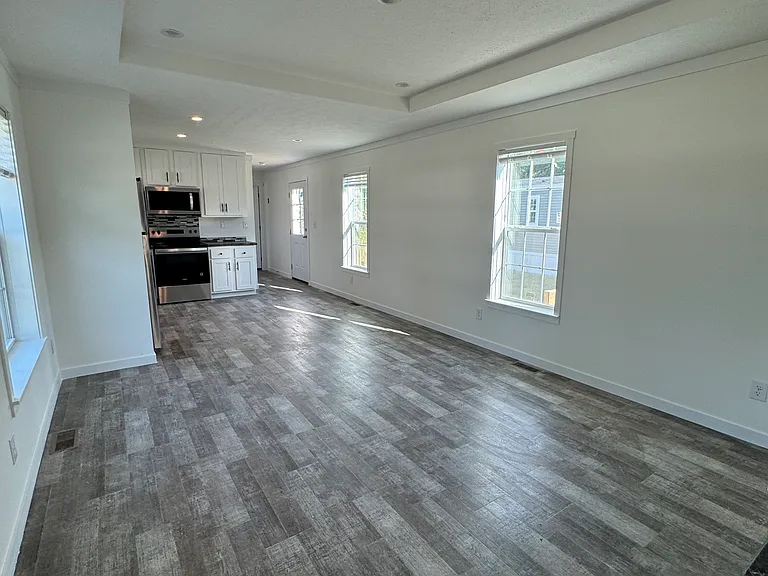 2 Valerie Ln — Photo 3