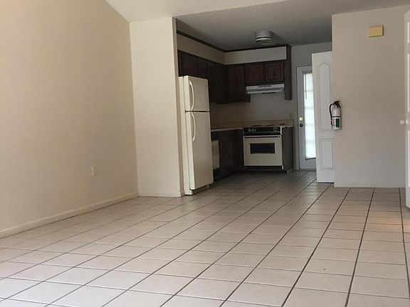 2nd image of 100 Lanier Dr APT 6