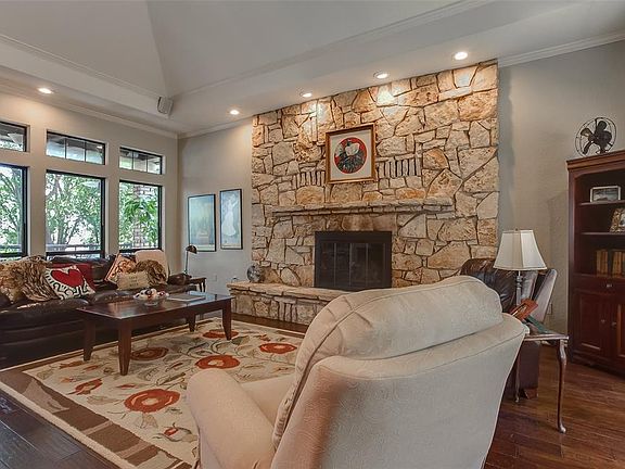 4th image of 6701 Canalview Dr