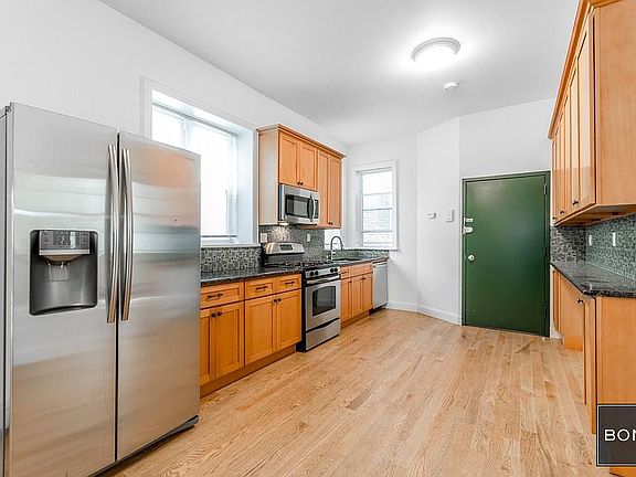 5th image of 71 W 10th St #2