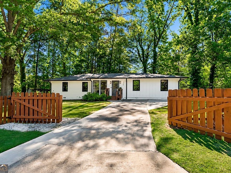 1st image of 1558 Alverado Way