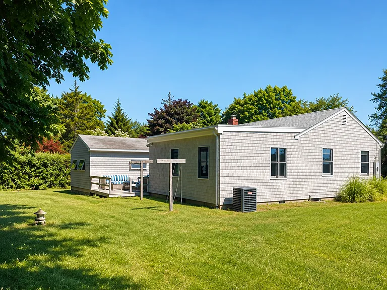 31 Bayberry Ln — Photo 12