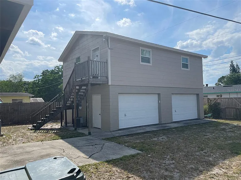 1100 Jamela Dr #B — Photo 1