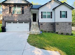 2868 Ashland City Rd, Clarksville, TN 37043