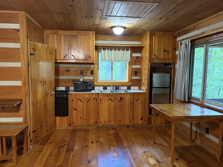 9125 Asheville Hwy #2 — Photo 7