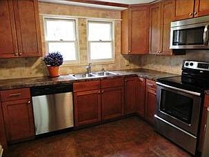 5th image of 26289 Lakeview Dr