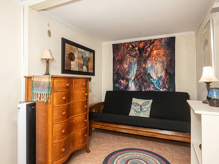 440 Pine St — Photo 12