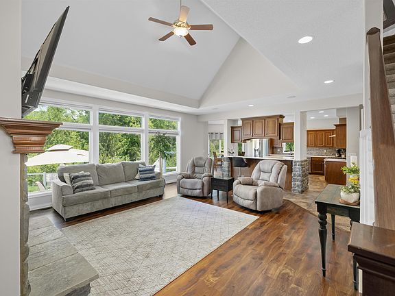 5th image of 7727 Boxwood Ct