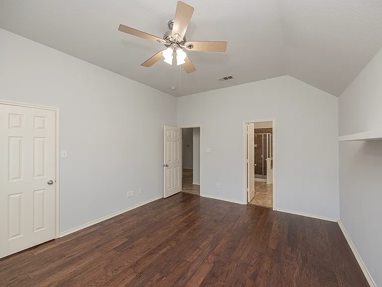 5556 Sky Ridge Dr — Photo 30