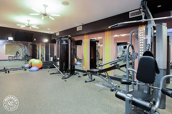 Rented by MySpaceNYC | media 62