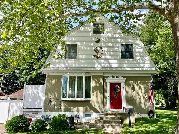 822 E Union Ave, Litchfield, IL 62056