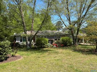 405 Mountain Dr, Gadsden, AL 35904