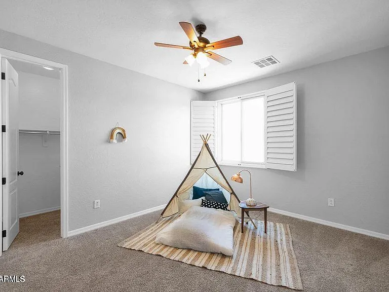 4590 E Waterman St — Photo 37