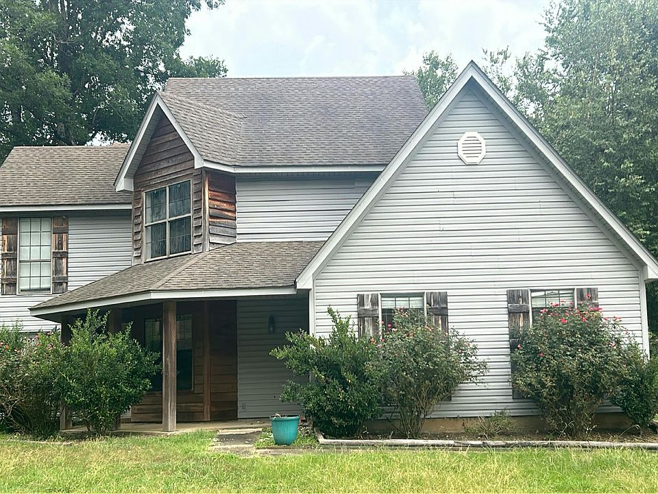 1st image of 302 Deerfield Rd