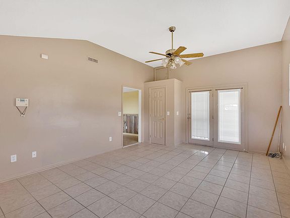 5th image of 137 Central Dr
