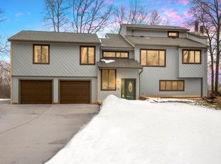 N2292 Briarwood Ave, La Crosse, WI 54601