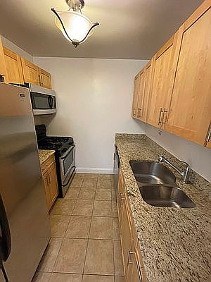 4th image of 12333 83rd Ave APT 507