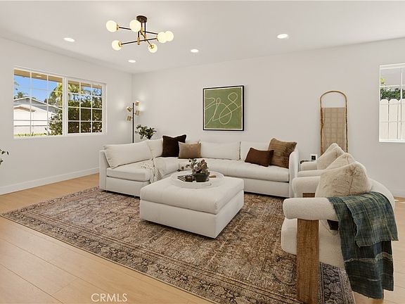 3rd image of 3186 E Radcliffe Ave