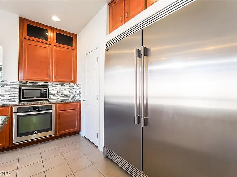 8137 Crimson Creek Ct — Photo 33