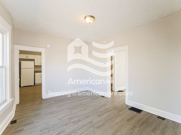 180161_004_dining_room_5.jpg