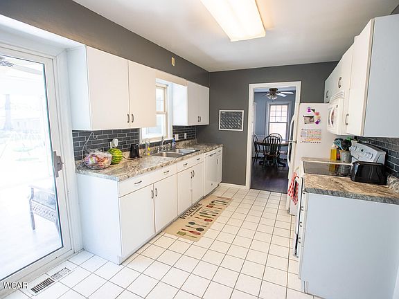 5th image of 2021 Lakewood Ave
