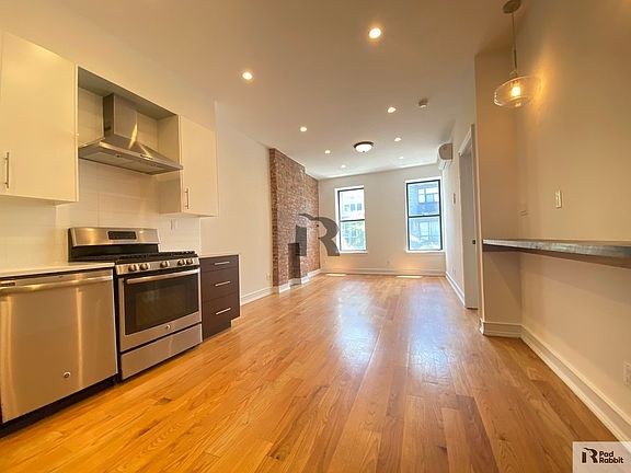 4th image of 648 Franklin Ave #2A