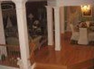 9944 E Hill Dr, Lorton, VA 22079