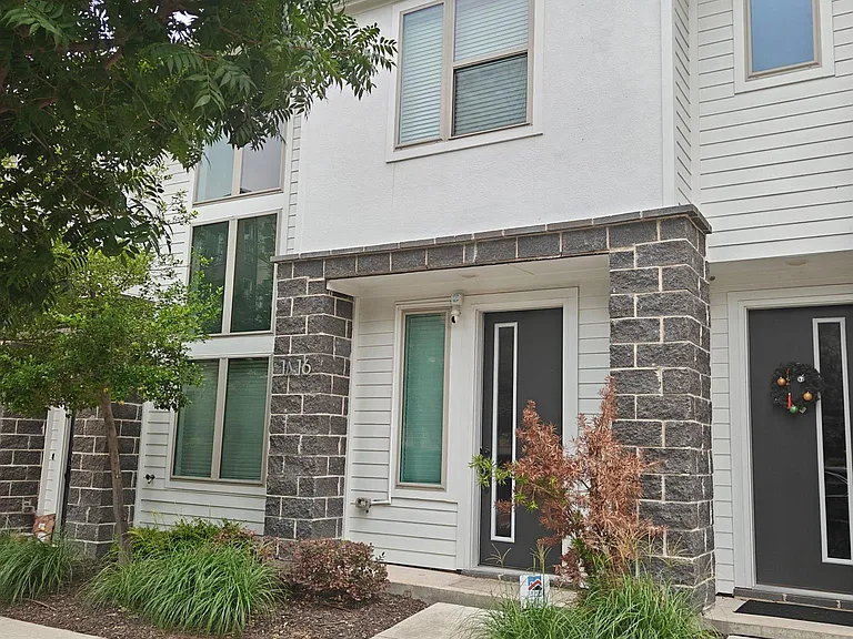 1416 Navasota Trl — Photo 1