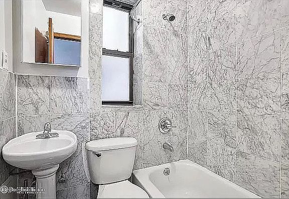 4th image of 188 Suffolk St APT 2A