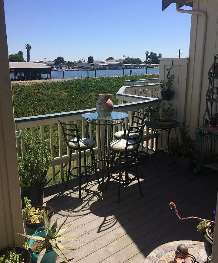 3563 Wells Rd photo 1