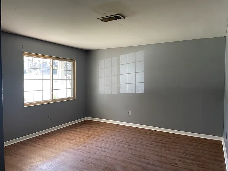 2875 Hedgewood Dr NW — Photo 8