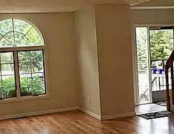 2nd image of 325 New London Ave APT A1
